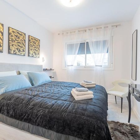 Marbella Luxury Brand New 2-Bedroom Apartment, 3 Min Walk To The Beach! 외부 사진