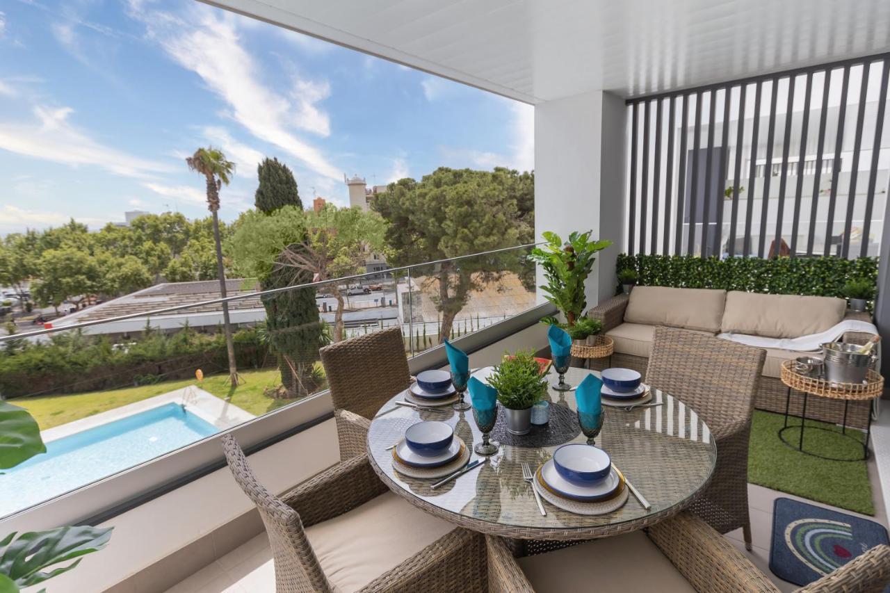 Marbella Luxury Brand New 2-Bedroom Apartment, 3 Min Walk To The Beach! 외부 사진