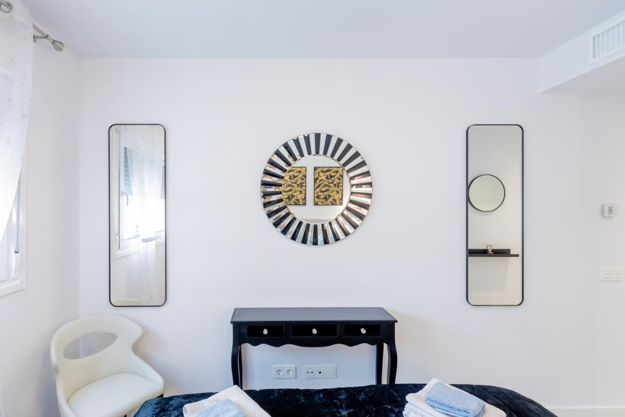 Marbella Luxury Brand New 2-Bedroom Apartment, 3 Min Walk To The Beach! 외부 사진