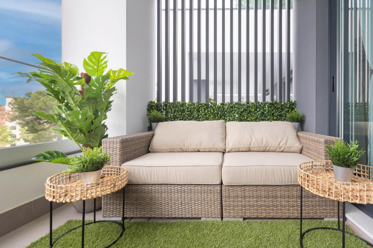 Marbella Luxury Brand New 2-Bedroom Apartment, 3 Min Walk To The Beach! 외부 사진